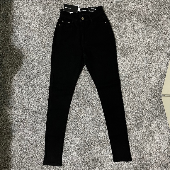 Fashion Nova Women’s Caroline High-rise Jeans,  Women's size 3; New with Tags - Picture 1 of 16